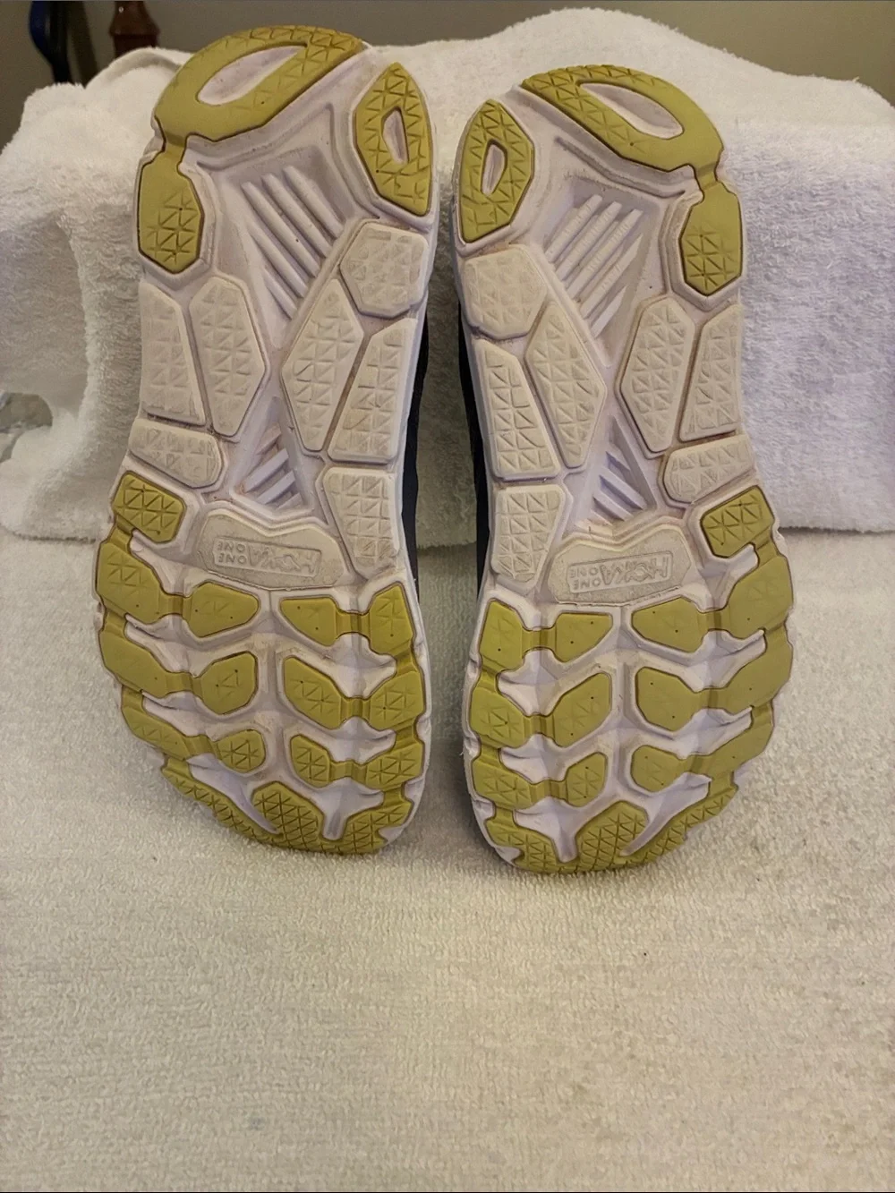 Hoka Clifton 6 Gray Navy Running Shoes w/Yellow Toe Accents mesh upper